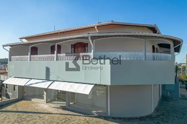Ótimo imóvel Residencial/Comercial