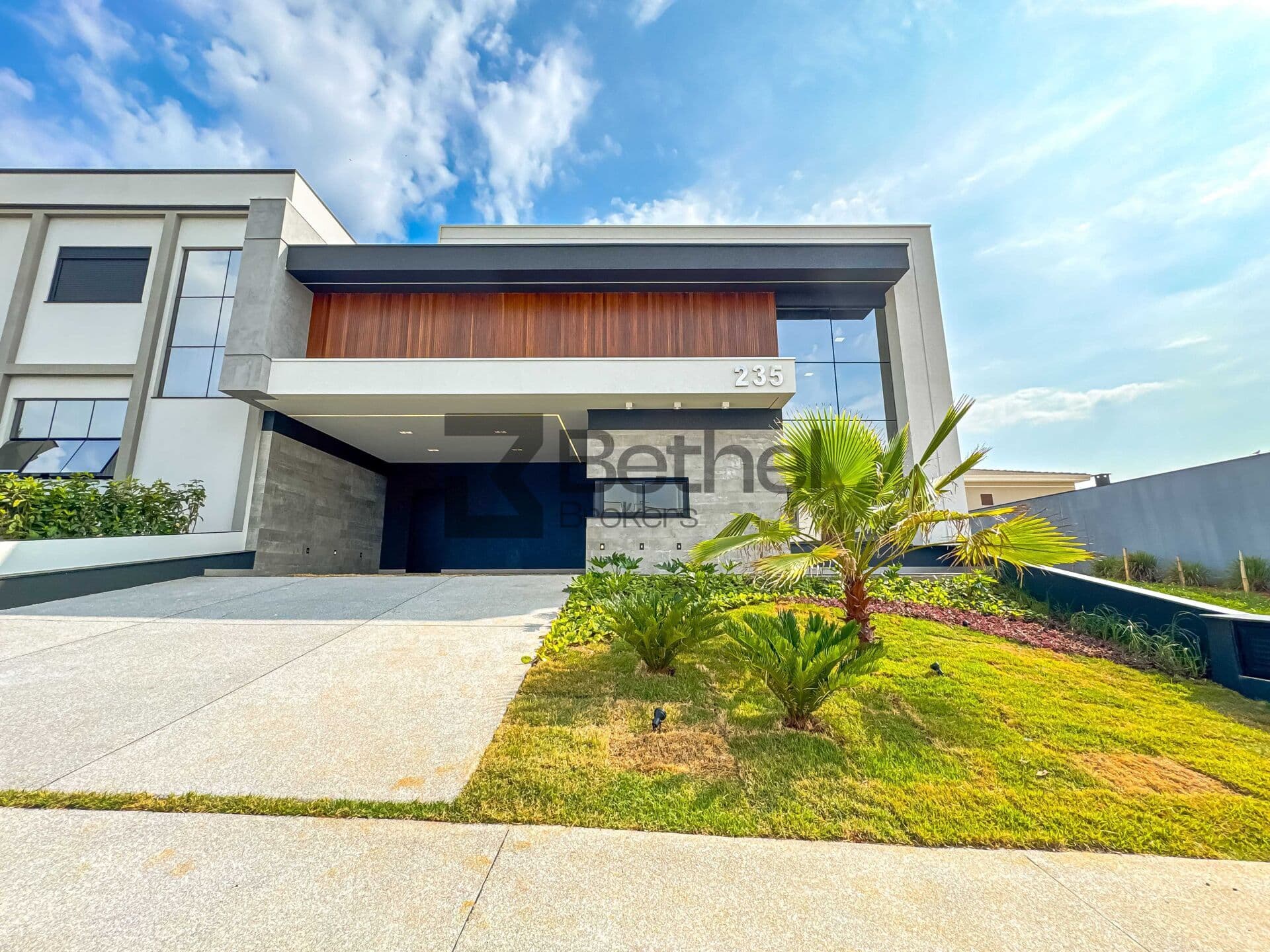 Casa Térrea de Alto Padrão no Condomínio Dona Maria José - Indaiatuba/SP