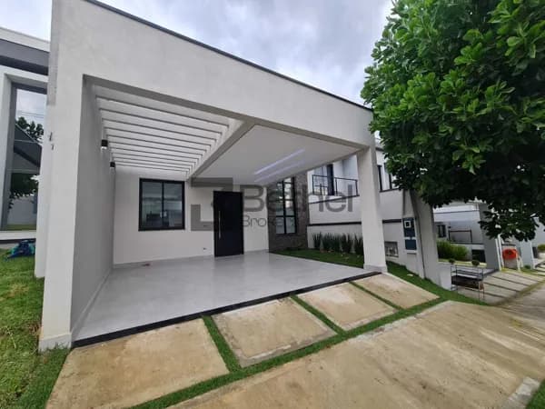 Casa em Condomínio Villa Rica