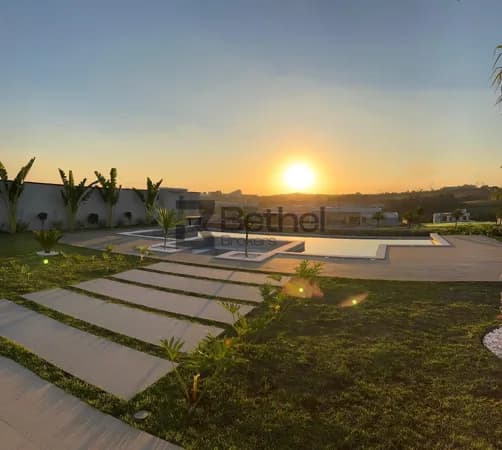 Casa Térrea de Altíssimo Padrão no Condomínio Jardins do Golfe Residencial em Indaiatuba/SP