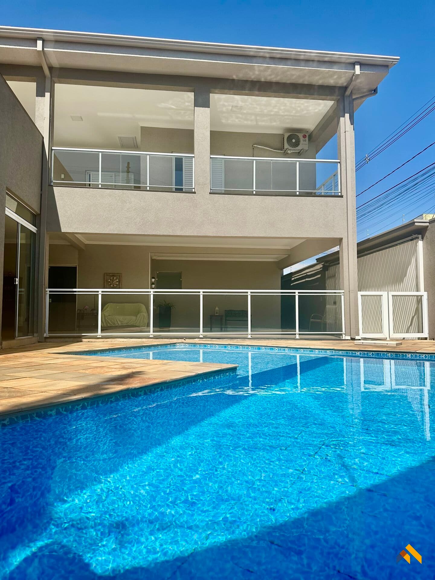 Sobrado de Alto Padrão à Venda no Dona Regina em Santa Bárbara d’Oeste – 351m², Piscina Aquecida e Área Gourmet Completa
