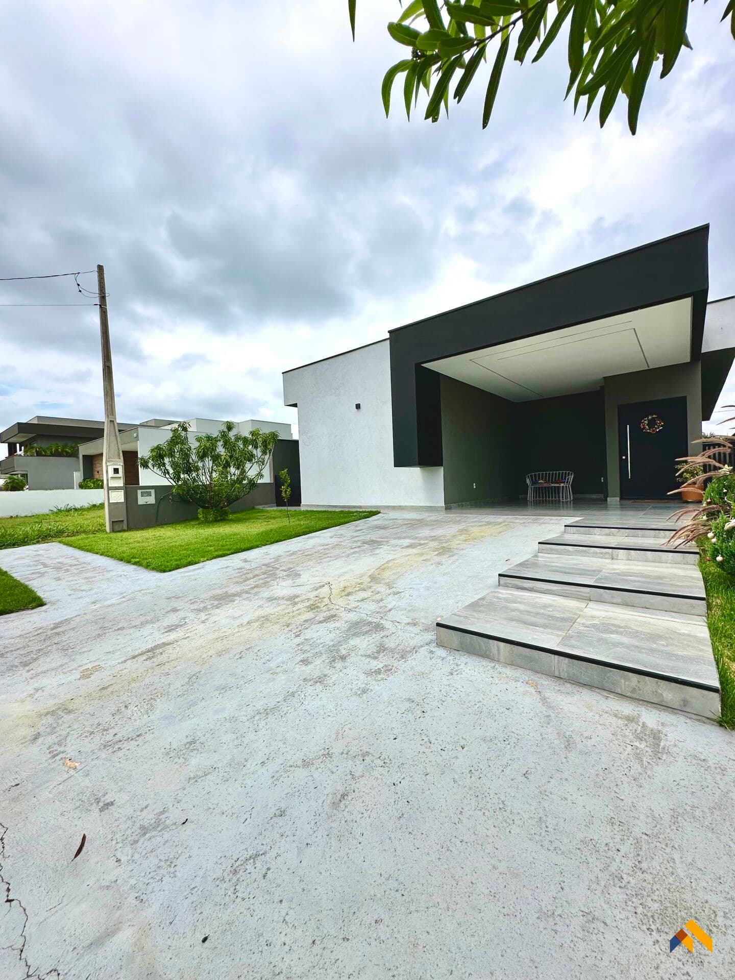 Casa à Venda no Condomínio Recantos das Águas em Nova Odessa – 3 Dormitórios com Suíte e Área Gourmet