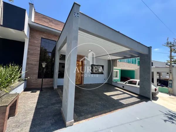 Casa de Condomínio em Sorocaba - Horto Florestal