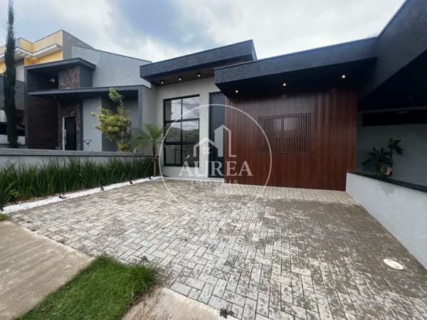 Casa de Condomínio em Sorocaba - Horto Florestal