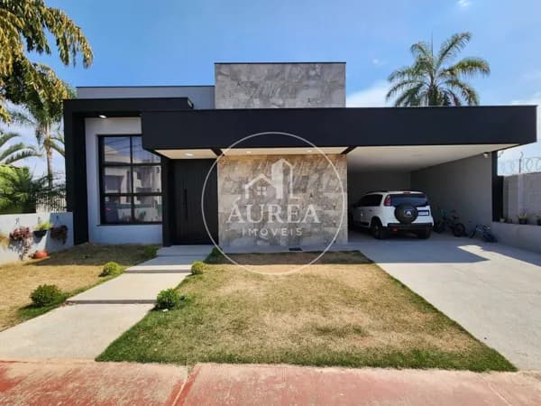 Casa de Condomínio em Sorocaba - Horto Florestal