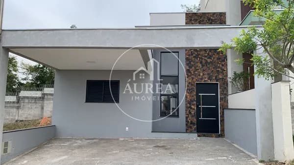 Casa de Condomínio em Sorocaba - Horto Florestal