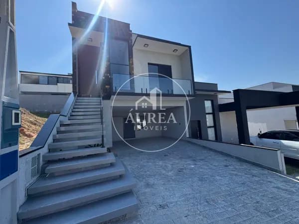 Casa de Condomínio em Sorocaba - Horto Florestal