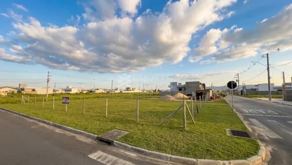 Terreno de Esquina à Venda – 360 m² em Ótima Localização