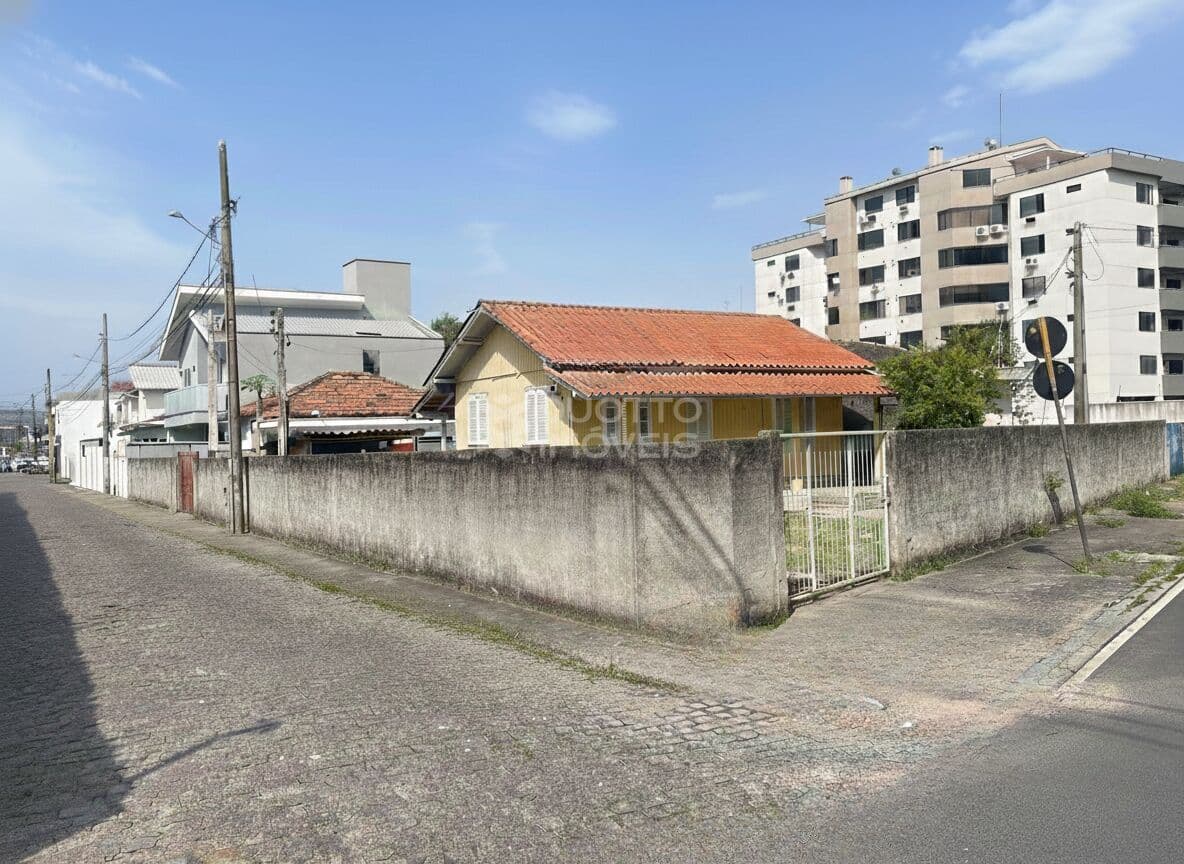 Lote/Terreno em Tubarão - Vila Moema