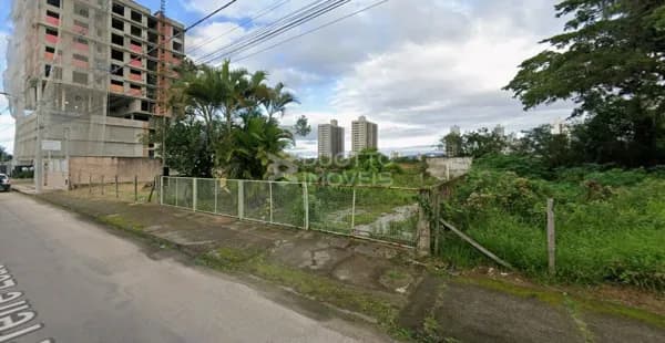 Lote/Terreno em Tubarão - Vila Moema