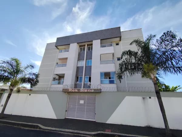 📌 Apartamento com elevador, 2 quartos, suíte, varanda gourmet e 2 vagas de garagens no Santa Mônica.