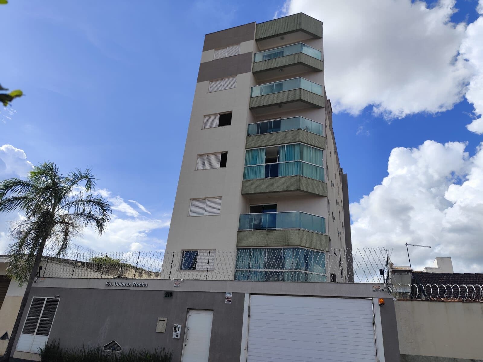 💠 Apartamento com 3 quartos, suíte elevador e sacada - no coração do bairro Presidente Roosevelt.