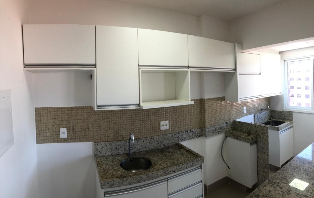 Studio com localização privilegiada em área nobre, próximo ao Praia Clube, Shopping Centers, Padaria, Famárcia e Supermercados.