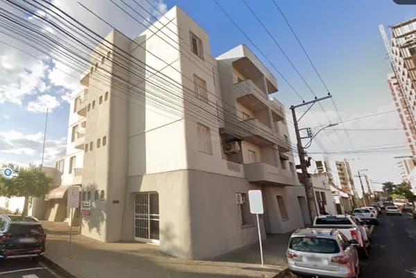 🔑 Apartamento com 188m² de área privativa no coração do bairro Martins, pertinho de clínicas médicas, farmácias, supermercados e muito mais.