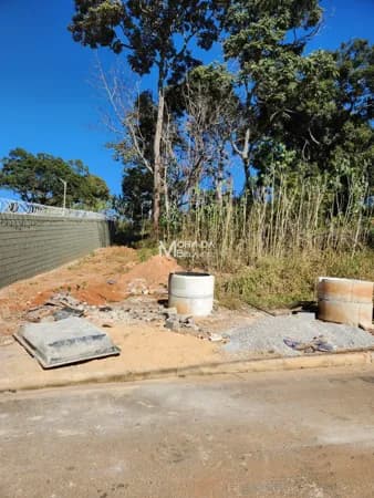 Lote de 360m² no Bairro Amadeus, Lagoa Santa/MG-MG Financiado