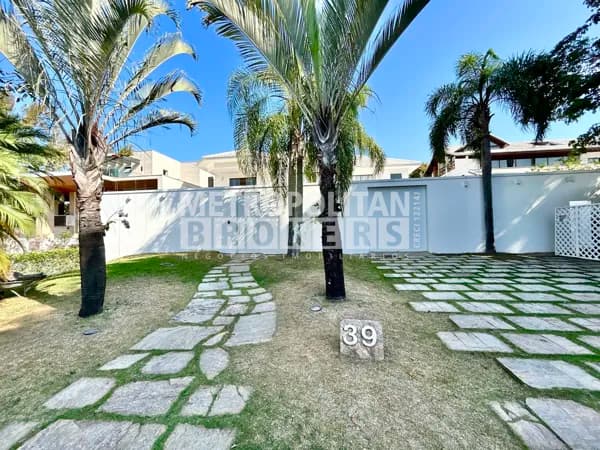 CASA MALIBU - ALTO PADRÃO - 7 QUARTOS - 5 SUITES