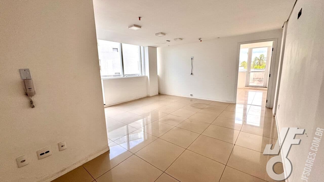Moinho Office: 100m² de Prestígio e Estrutura na Av. Dom Joaquim