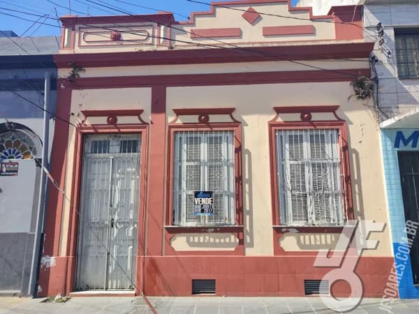 Oportunidade Estratégica no Centro: 173m² com Alto Potencial de Valorização