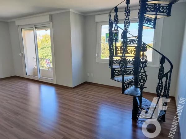 Cobertura Duplex no Centro: O Privilégio de Viver no Topo de Pelotas