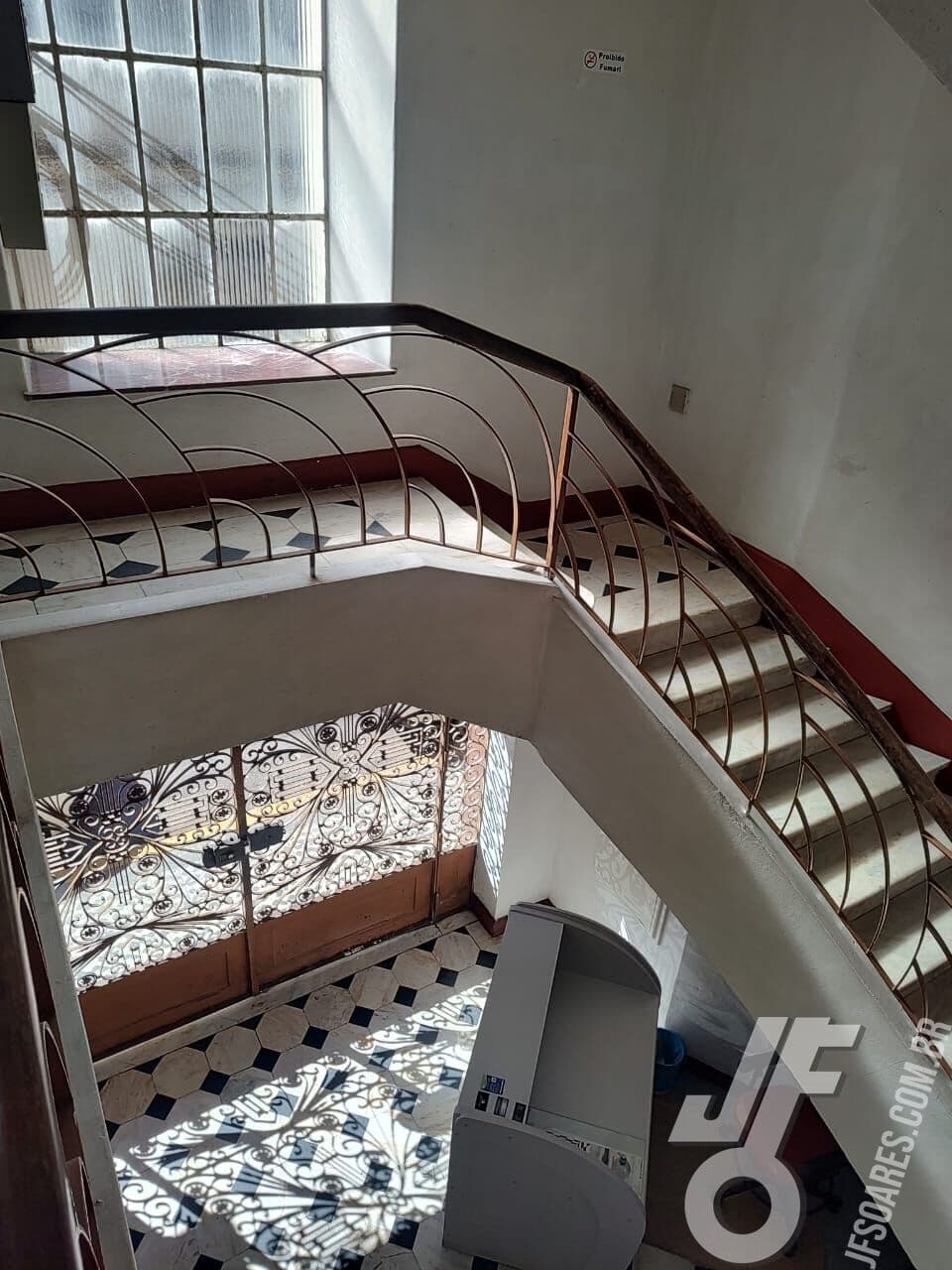 Sala Comercial no Centro de Pelotas | 20m² – Praticidade e Baixo Custo Fixo