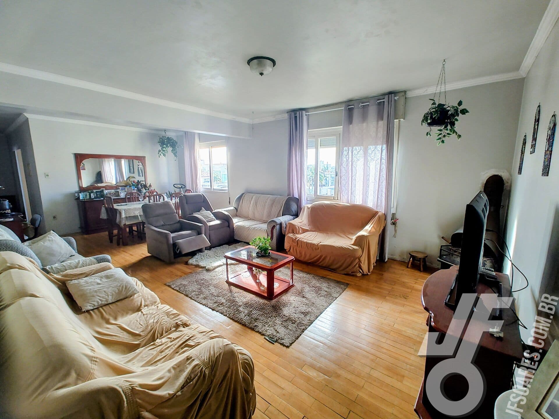 Amplitude e Conforto na Zona Norte: Apartamento de 142m² com Sol o Dia Todo