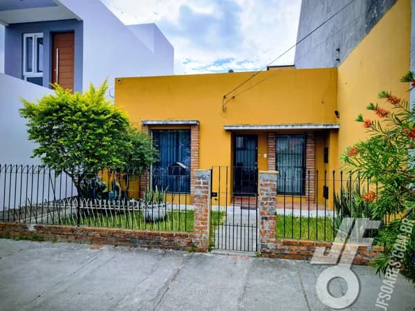 🏠 Oportunidade Única na Zona Norte: Residência + Ponto Comercial na Zona Norte, Pelotas/RS