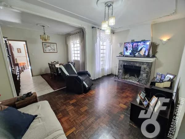 Sobrado na Zona Norte: 143m² de Conforto e Praticidade no Coração da Região