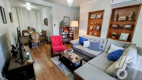 Apartamento de 3 Dormitórios à Venda no Centro de Pelotas | 83m² e Sol o Dia Todo