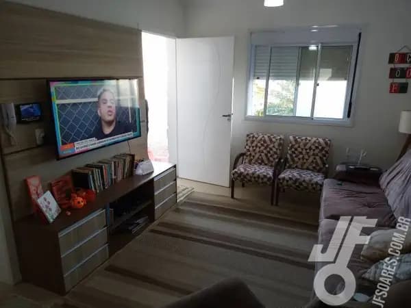 Casa no Condomínio Green Ville: Segurança, Lazer e Conforto no Laranjal