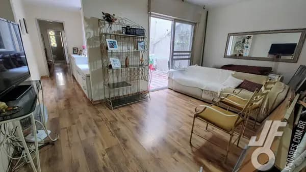 Apartamento à Venda no Centro de Pelotas | 2 Dormitórios com 88m² e Vaga de Garagem