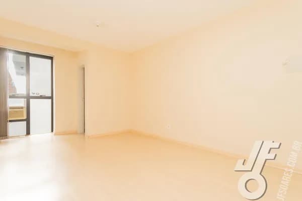 Investimento Seguro: Sala Comercial na Galeria Firenze, Centro