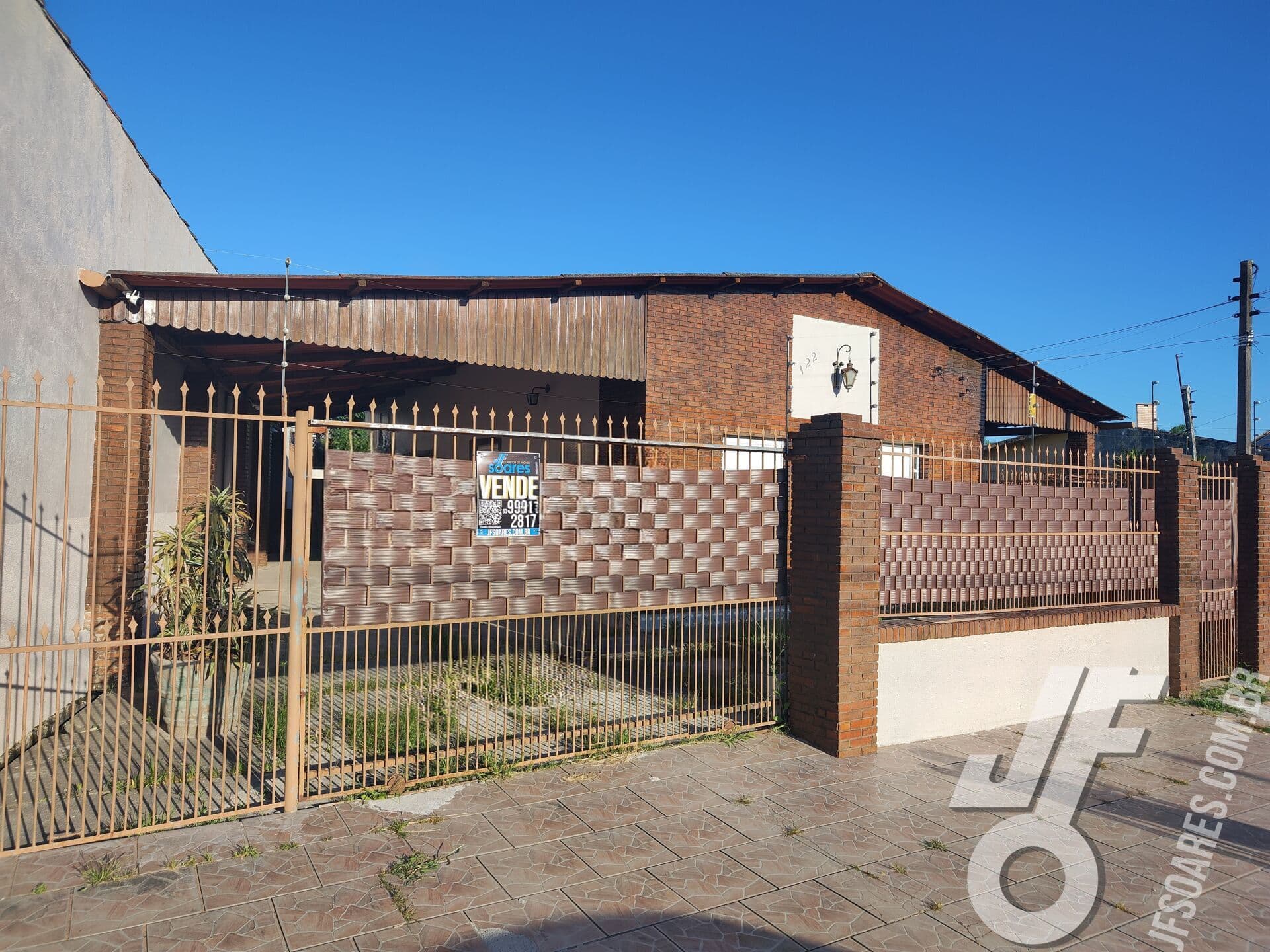 Casa à Venda no Bairro Areal | 3 Dormitórios, 180m² e Sol o Dia Todo