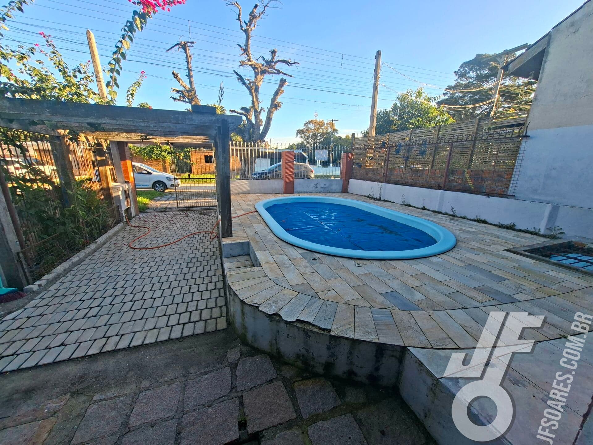 Sobrado 3 Dormitórios com Piscina no Laranjal - Pelotas
