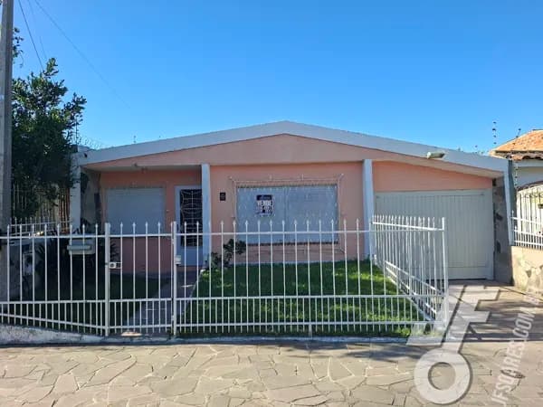Ampla Casa de 3 Dormitórios à Venda no Bairro Areal – Pelotas/RS
