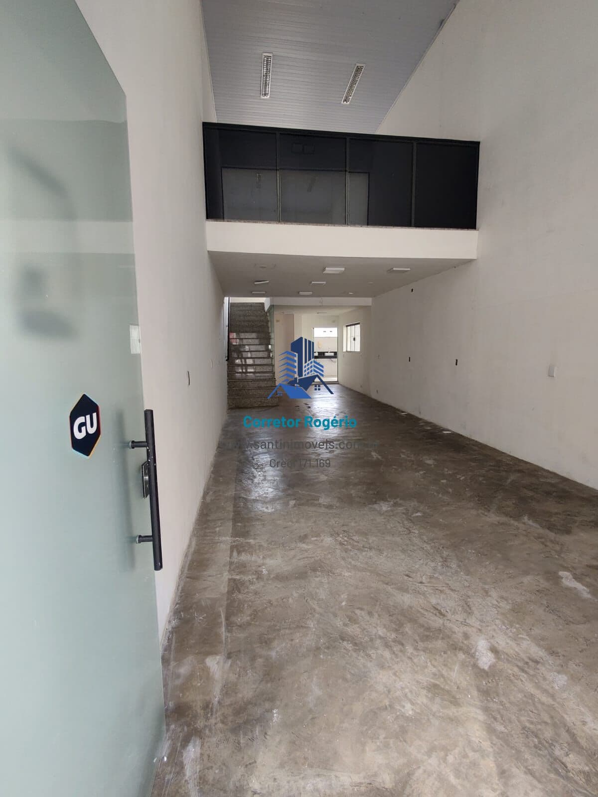 Salão comercial para alugar com 02 banheiros , 02 Vagas em Santo André/SP