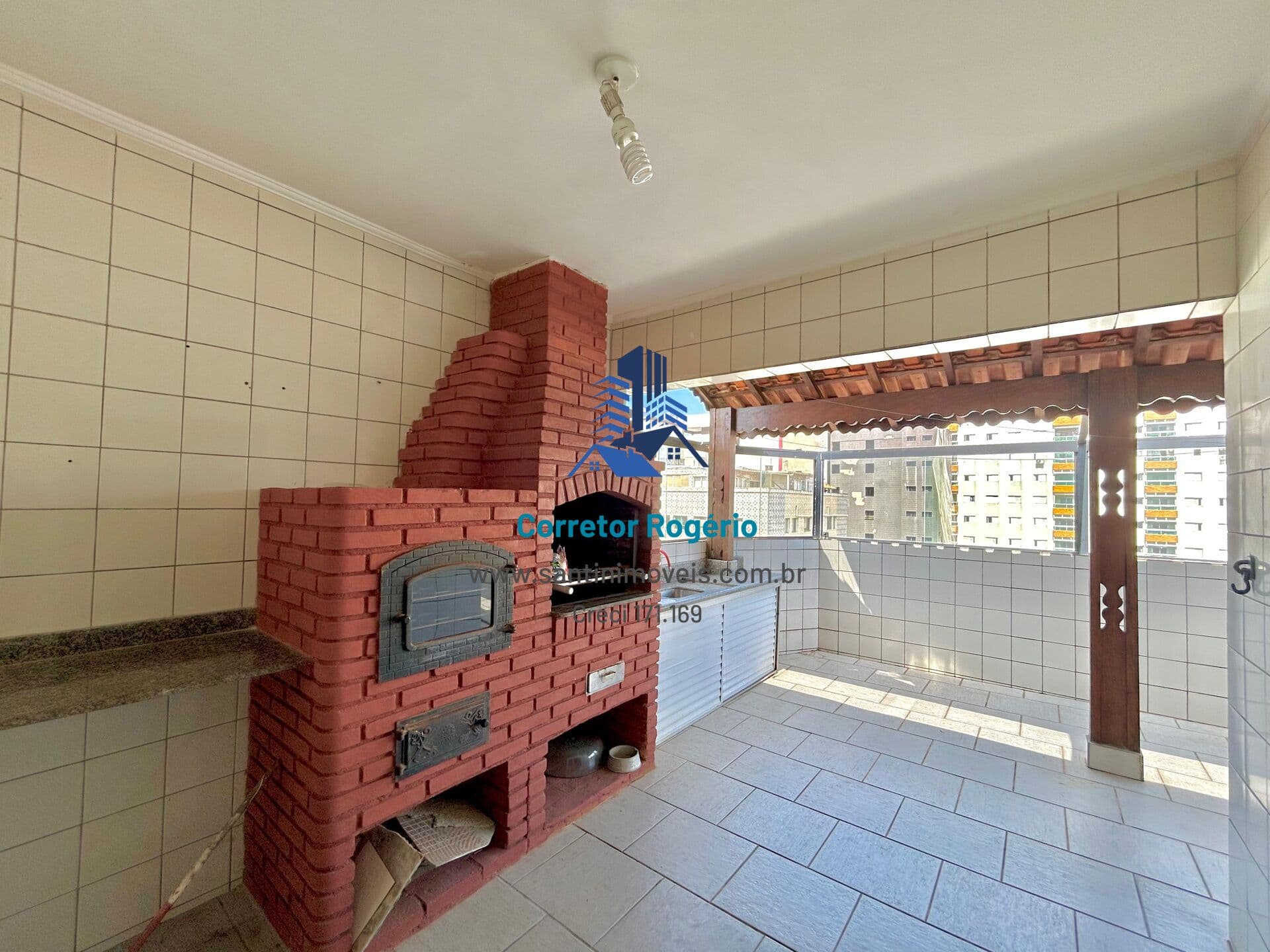 Cobertura com 3 quartos, (01 suíte ) Mobiliada, Lazer, 02 Vagas à venda, 100 m² por R$ 680.000 - Nova Mirim - Praia Grande/SP