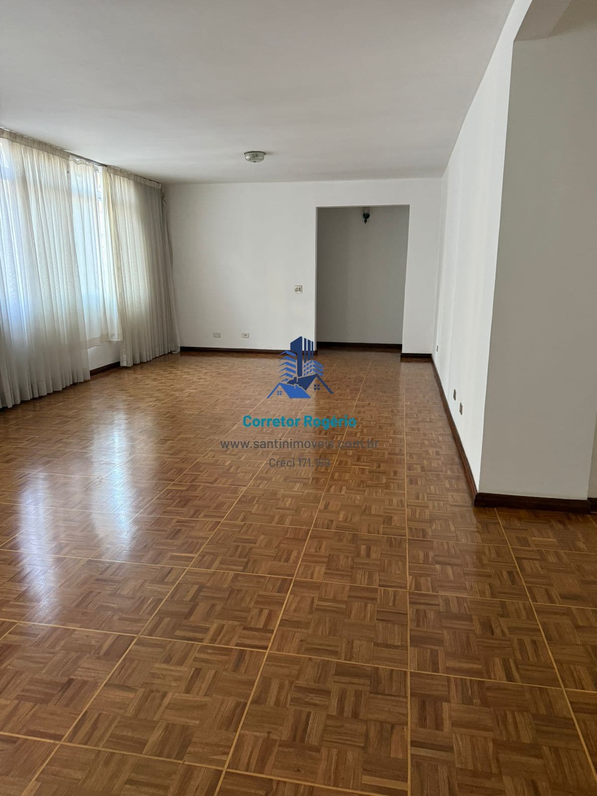 Amplo Apartamento com 04 quartos (01 suíte) 02 Vagas para locação em São Paulo/SP