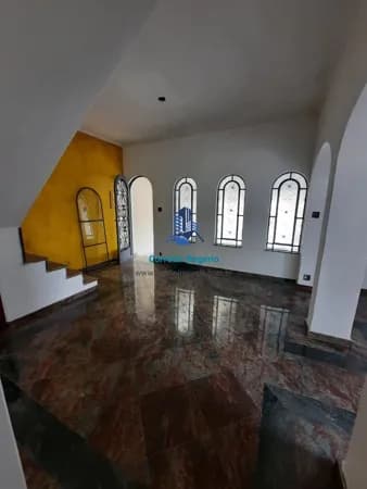 Sobrado com 04 quartos (01 suíte) 03 vagas à venda Bairro Jaçatuba em Santo André/SP Por Apenas : R$ 550 mil !