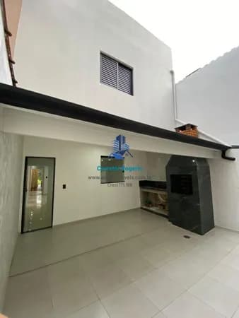 Sobrado Tríplex Reformado com 03 quartos (02 suítes) Área gourmet, Salão de festas, 03 vagas à venda em Santo André/SP
