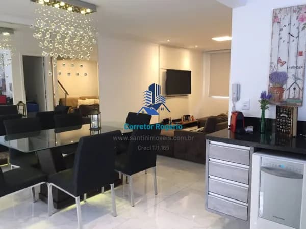 Sobrado em condomínio fechado de 140 m² com 04 Quartos Planejados (sendo 01 suíte).