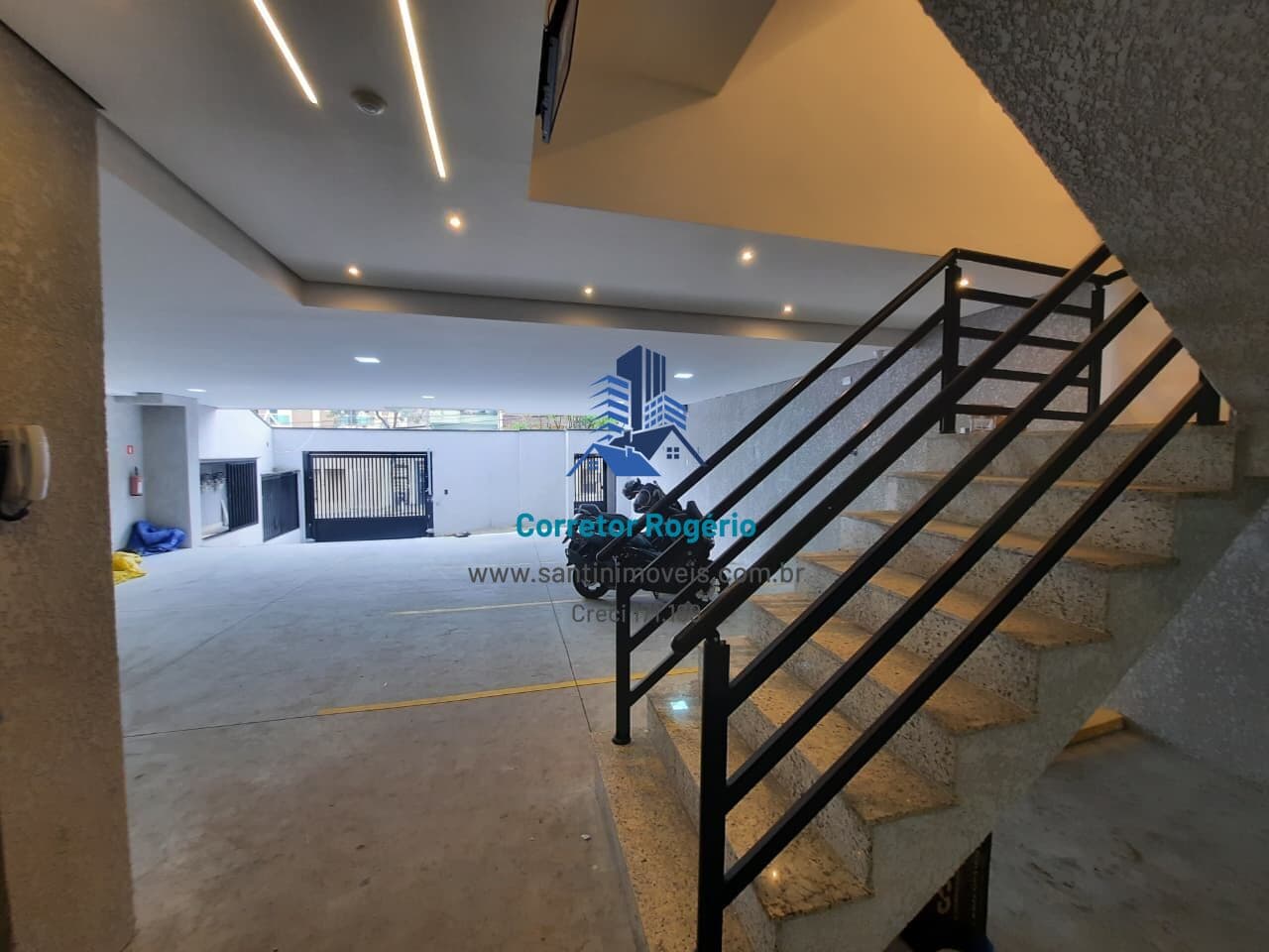 Cobertura com Elevador, 02 quartos(01 suíte ) Espaço gourmet, Vaga coberta à venda, 86 m² por R$ 470.000 - Utinga - Santo André/SP