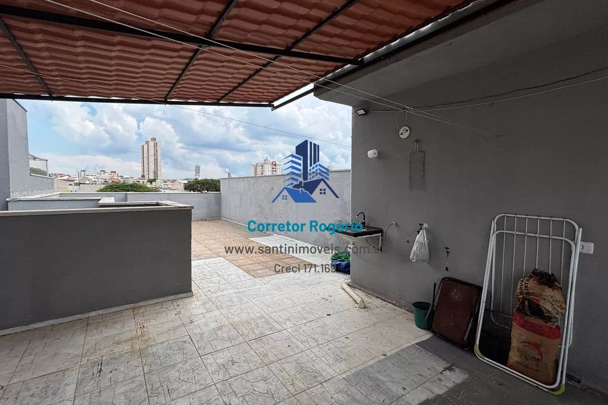 Cobertura com 03 quartos (01 suíte ) 50% coberta, 02 vagas Estuda permuta de 50% do valor à venda em Santo André/SP