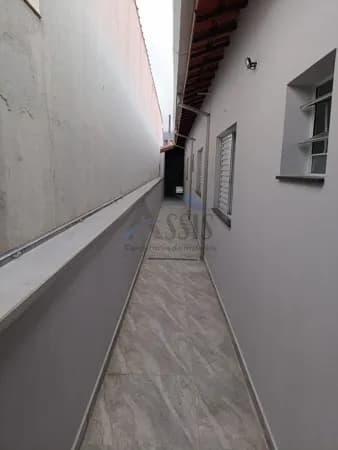 Venda: Casa com 2 Dormitórios - CA0109