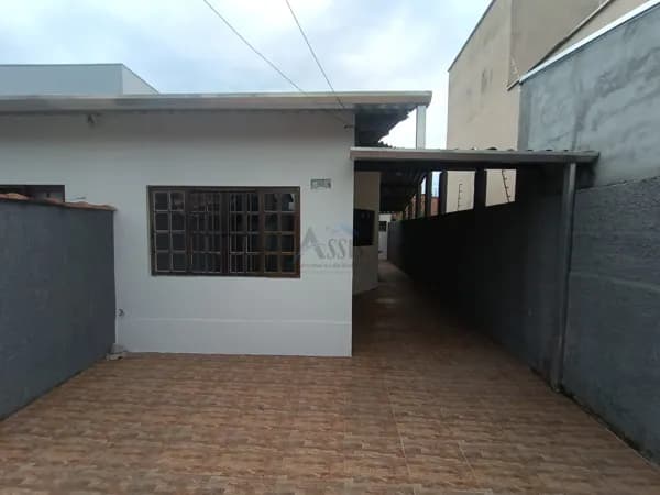 Venda: Casa com 2 Dormitórios no Jd. das Palmeiras, Caraguatatuba – CA0006