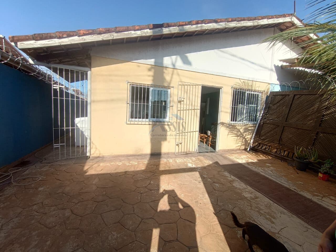 Venda: Casa com 2 Dormitórios no Res. Nova Caraguá 2, Caraguatatuba – CA0007