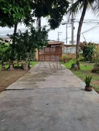 Venda: Casa com 4 Dormitórios – CA0078