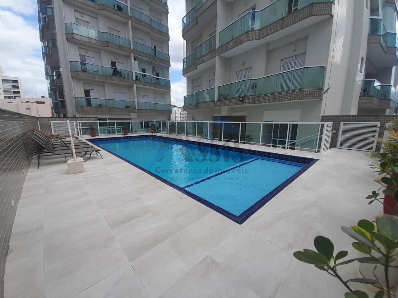 Venda: Apartamento com 3 Dormitórios no Centro, Caraguatatuba - AP0013