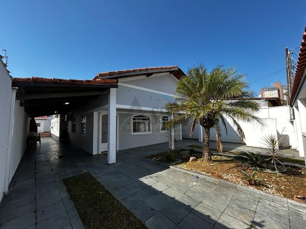Venda: Casa com 4 Dormitórios – CA0071