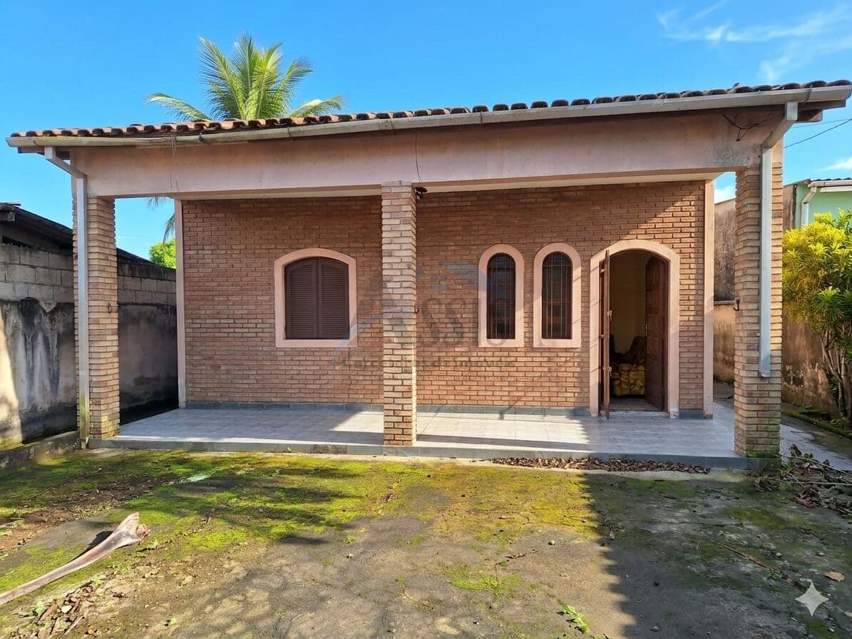 Venda: Casa com 3 Dormitórios – CA0128