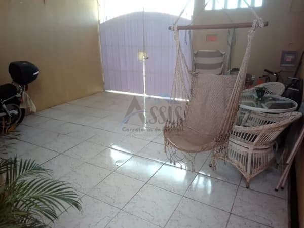 Venda: Casa com 2 Dormitórios – CA0084